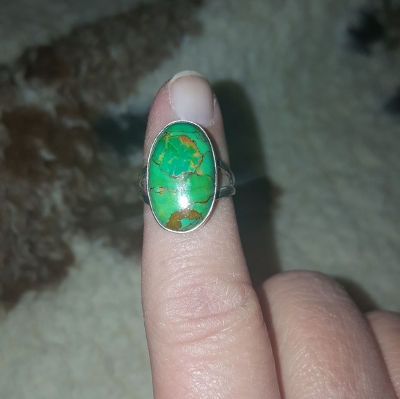 Meet your Posher, Suemarie - Picture 3 of 3